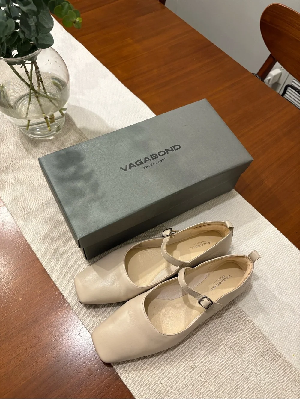 Vagabond Cream Leather Mary Janes - Picture 2 of 5